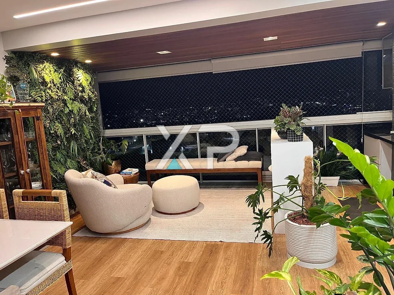 Apartamento 2 Quartos 98m² 1 Suíte no Lux Residence - Pagani