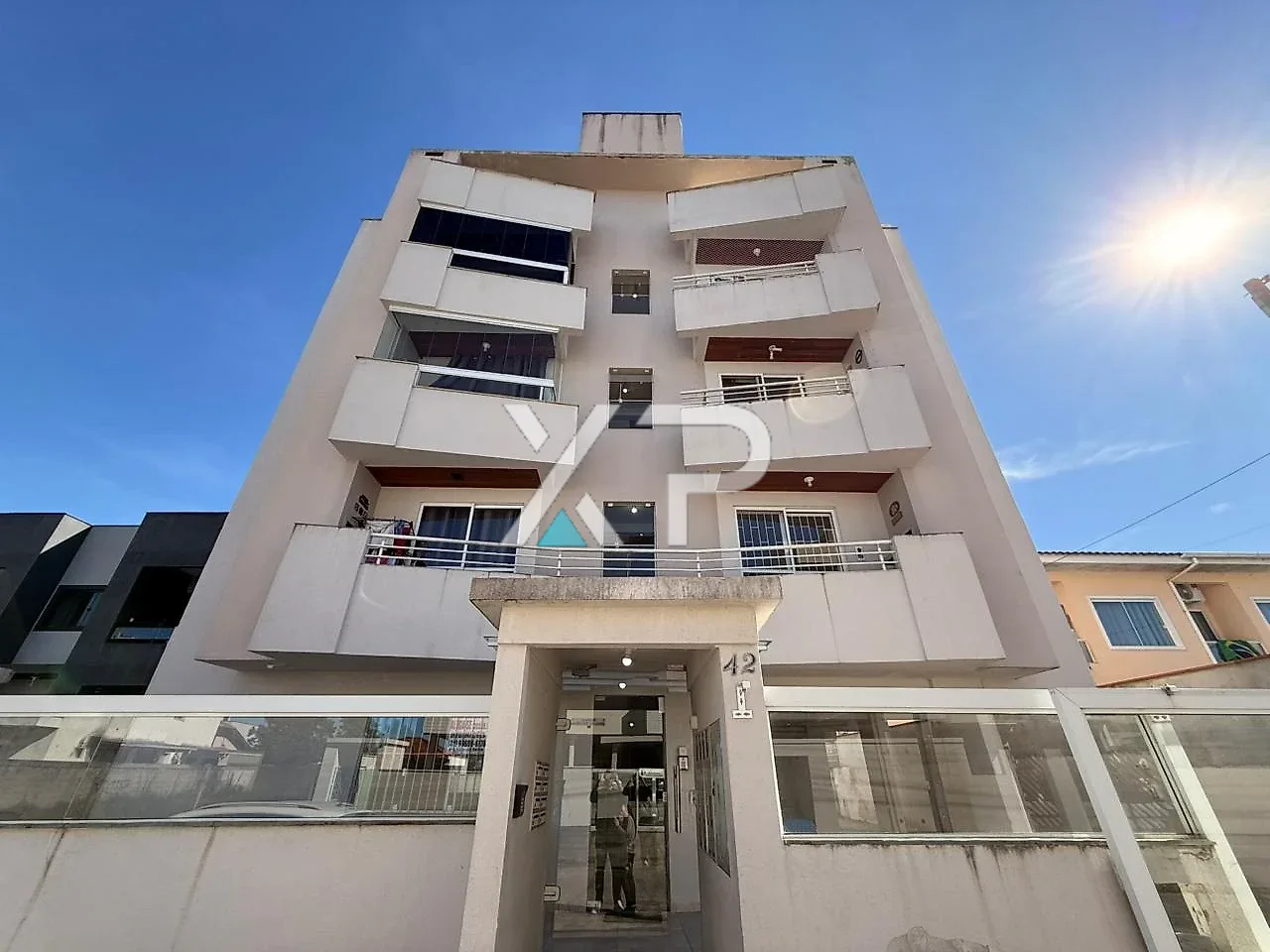 Apartamento 2 Dormitórios sendo uma suíte próximo da BR101