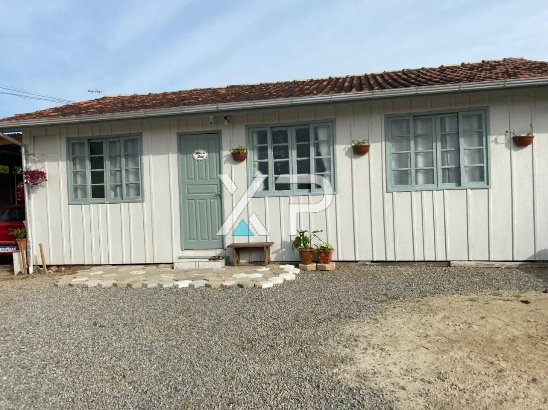 Casa 3 dormitórios, 1 suíte. Guarda do Cubatão - Palhoça