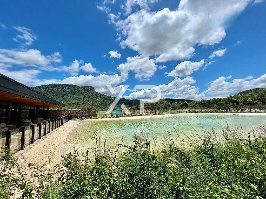 Terreno fundo Lago no Reserva da Pedra