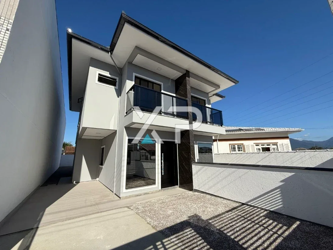 Sobrado 3 Quartos com 1 Suíte e 100m² no Pagani