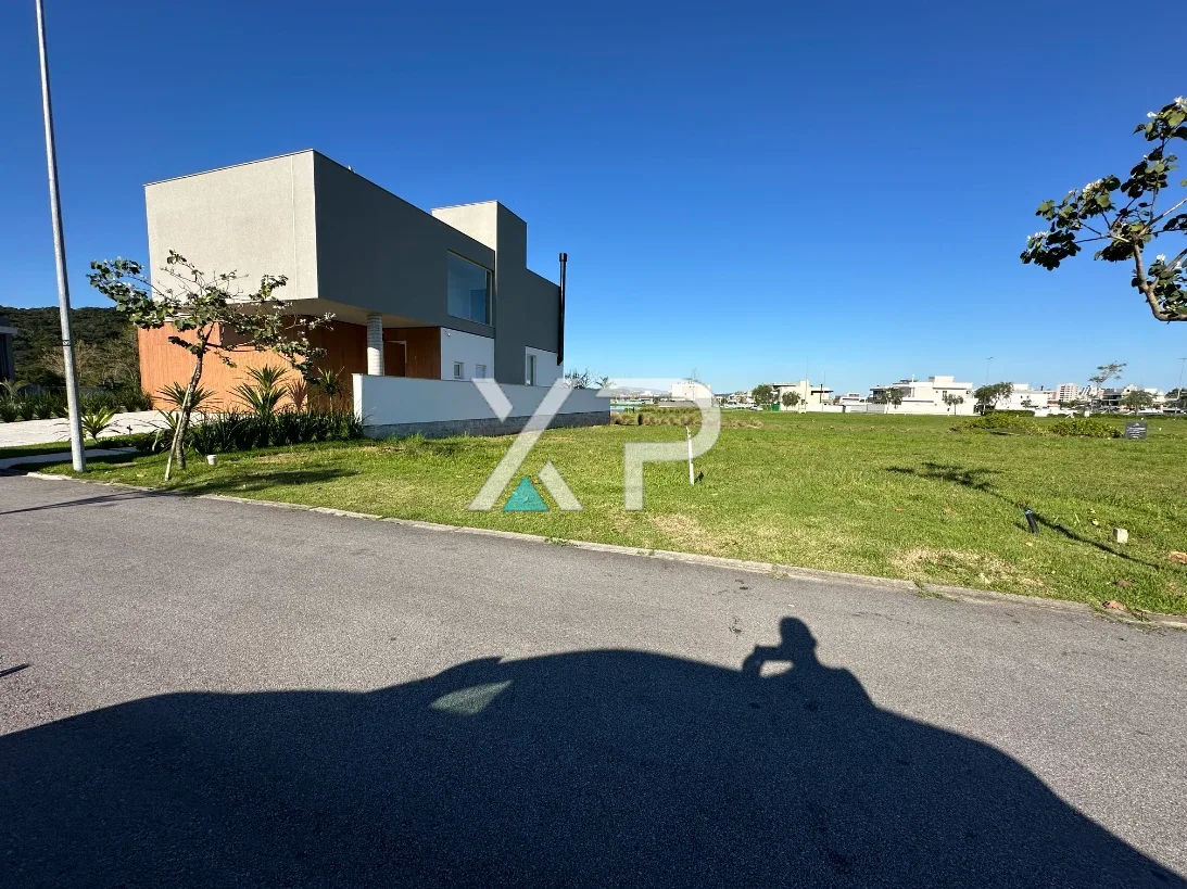 Terreno com 300m2 no Condomínio Reserva da Pedra, Palhoça SC