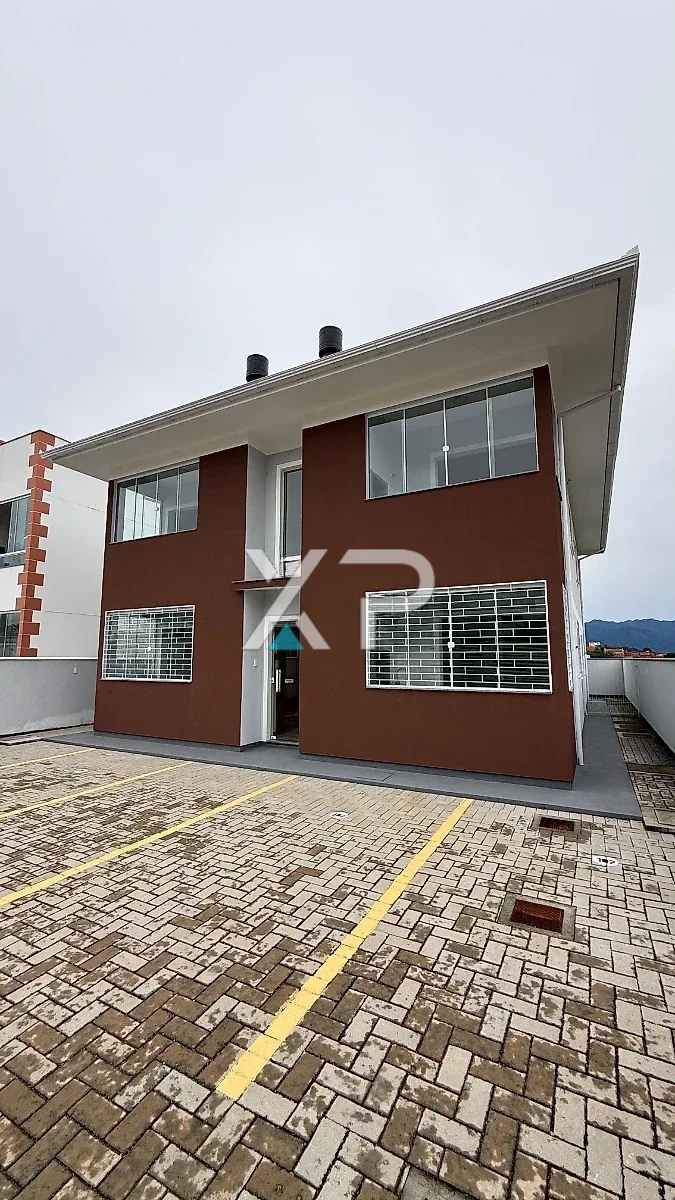 Apartamento 2 Dormitórios sendo uma Suíte