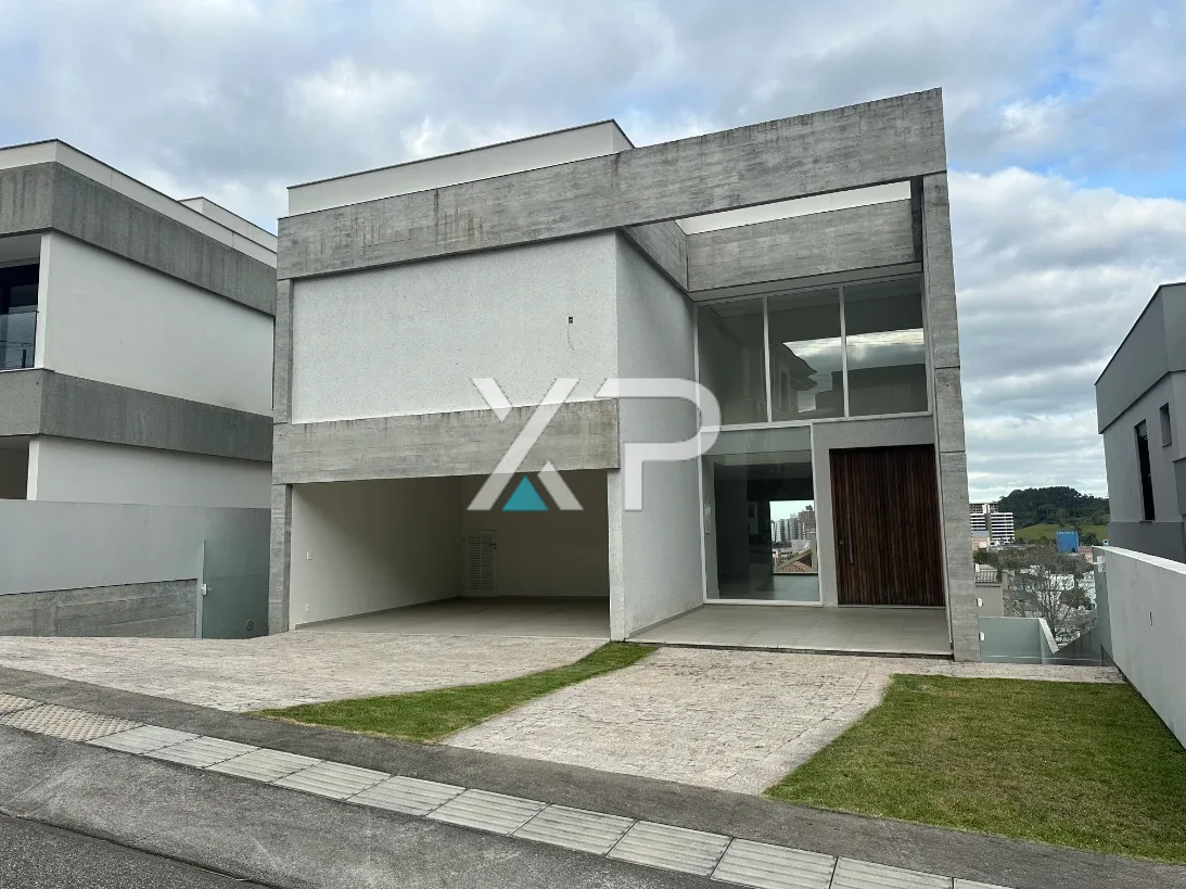 Casa 3 suítes, piscina com borda na Pedra Branca, Palhoça/SC