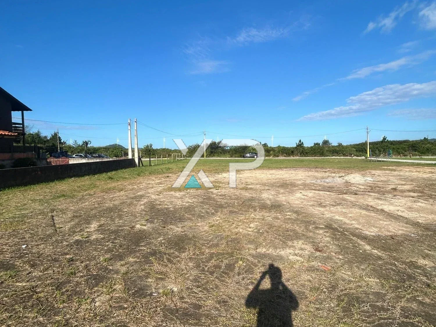 Terreno a venda Praia da Pinheira com 704m²