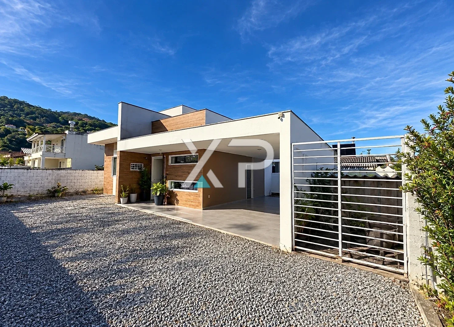 Casa 4 Quartos com Piscina - São Sebastião