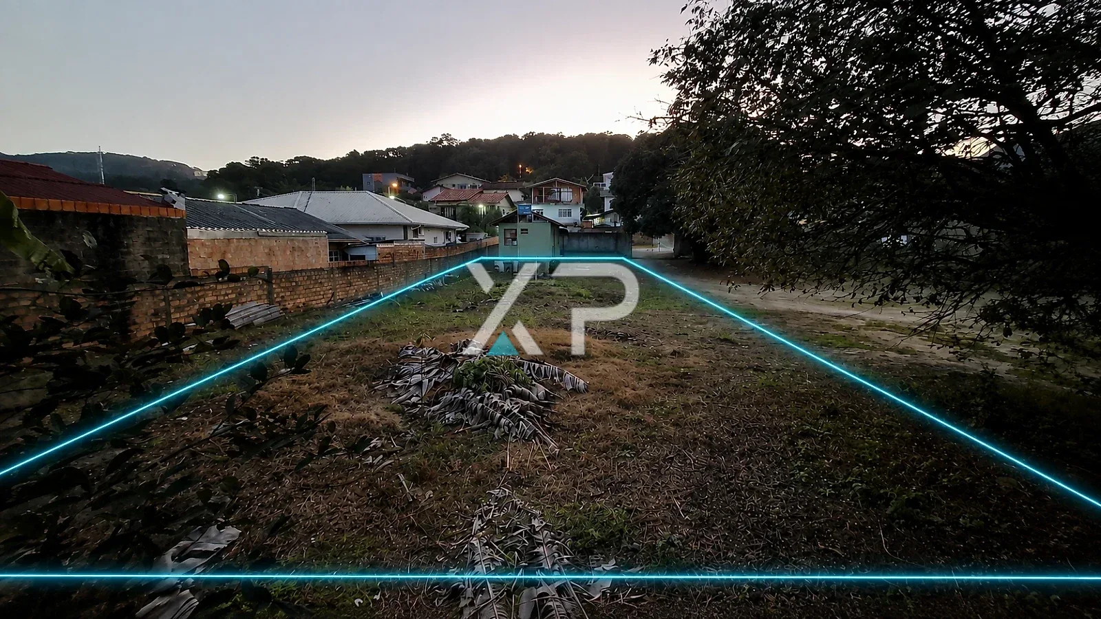 Terreno 552m² em Forquilhas - Los Angeles