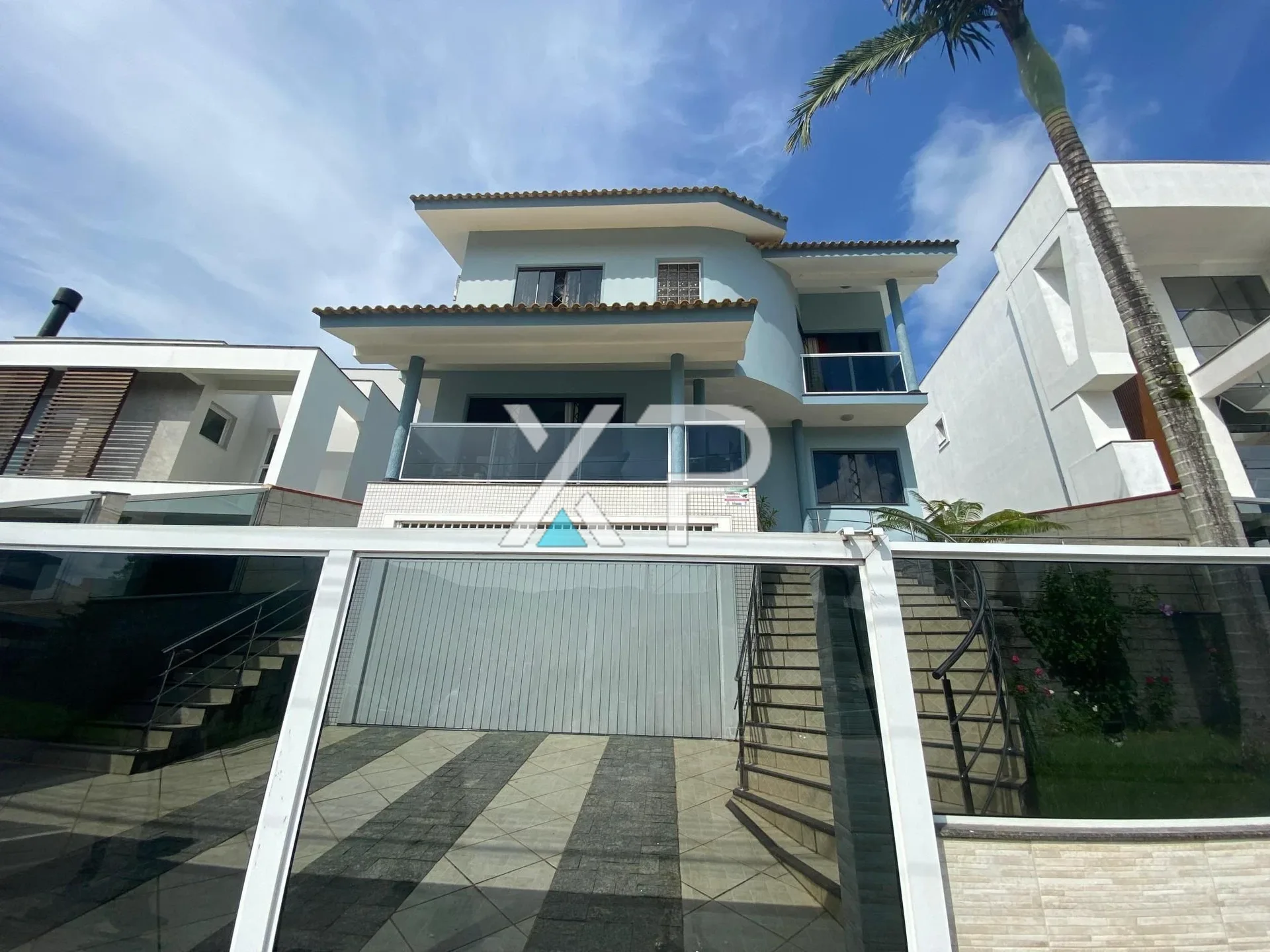 Oportunidade Única! Casa com 4 quartos Totalmente Mobiliada e Equipada na Pedra Branca