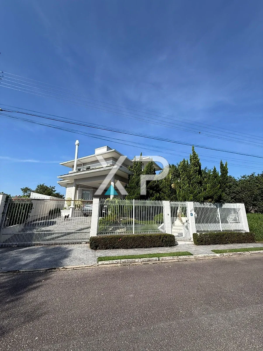 Casa 5 Quartos com 2 Suítes e 286m² - Pedra Branca