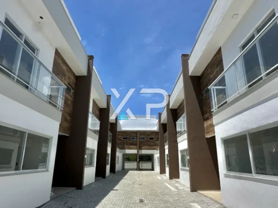 Sobrado Geminado 2 Quartos no Villa Toscana - Nova Palhoça