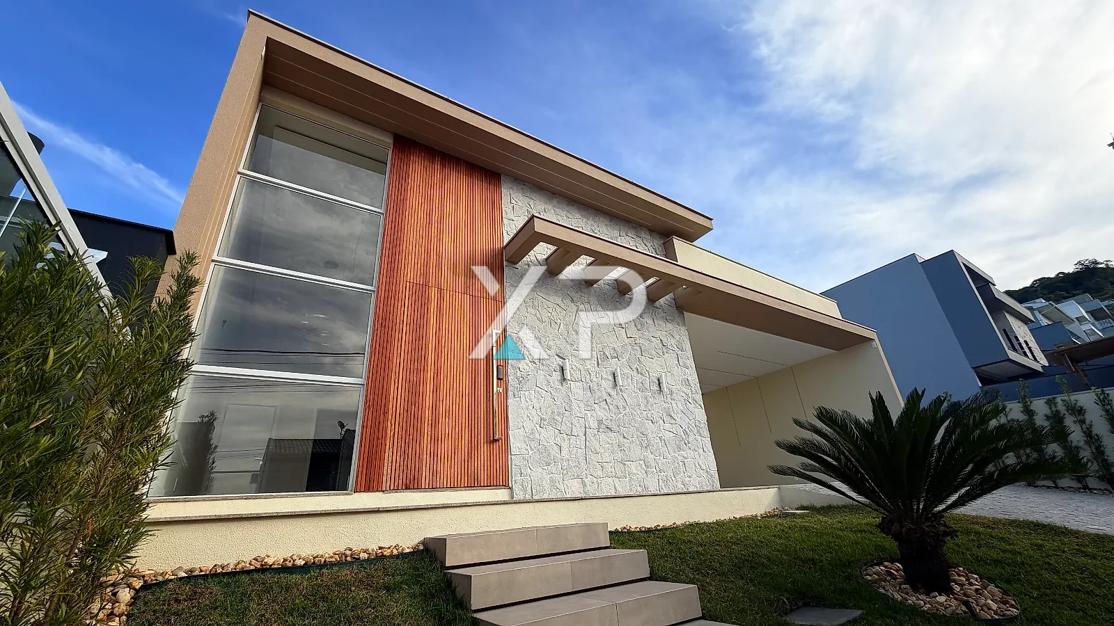 Casa 3 Quartos com Piscina - São Sebastião