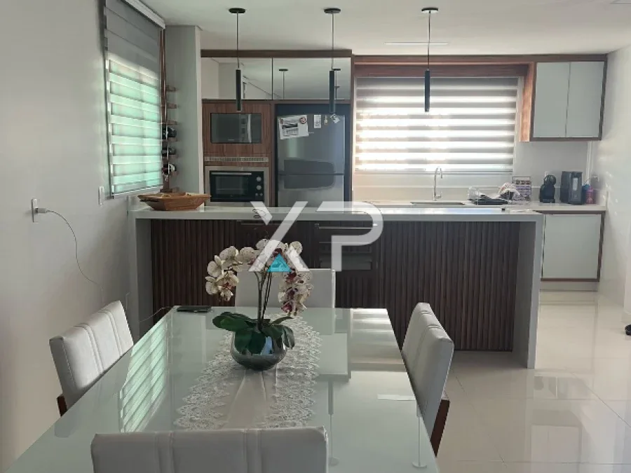Casa 3 Quartos com Piscina + 2 Salas Comerciais