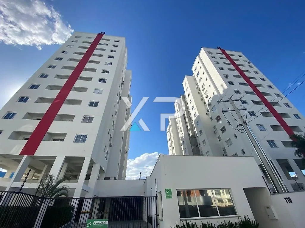 Apartamento 2 Dormitórios sendo uma Suíte em andar alto