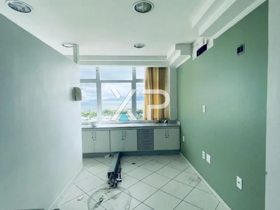 Escritório/Sala Comercial - 91m², Centro