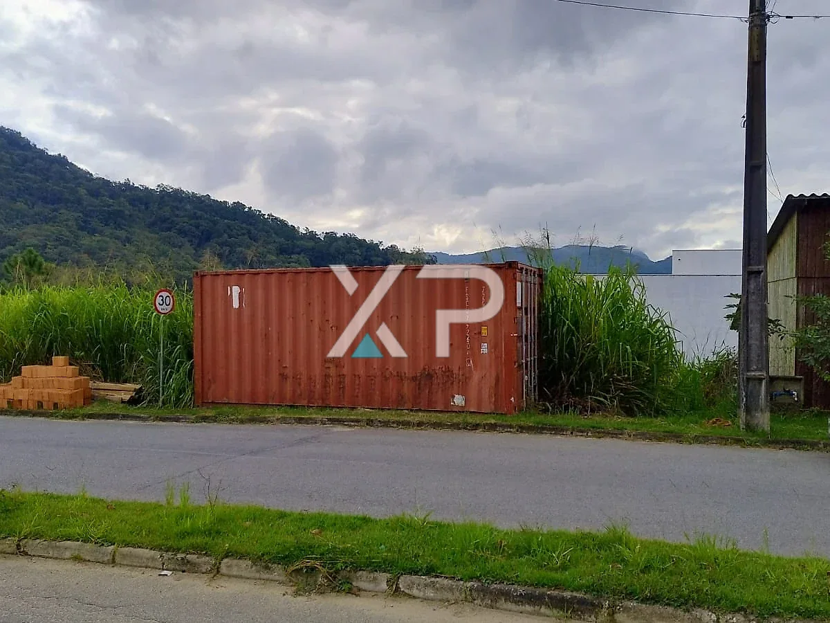 Terreno 212m² em Condomínio - Alto Aririú