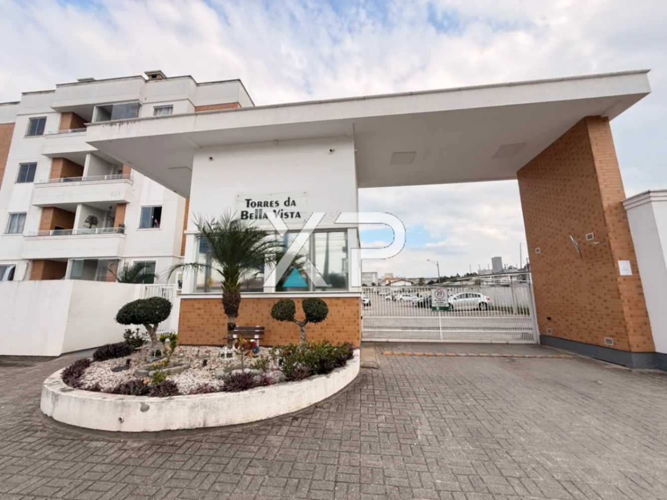 Apartamento 2 quartos com churrasqueira e piscina