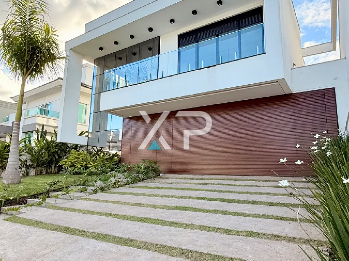 Casa 3 Quartos com 3 Suítes e 344m² - Pedra Branca
