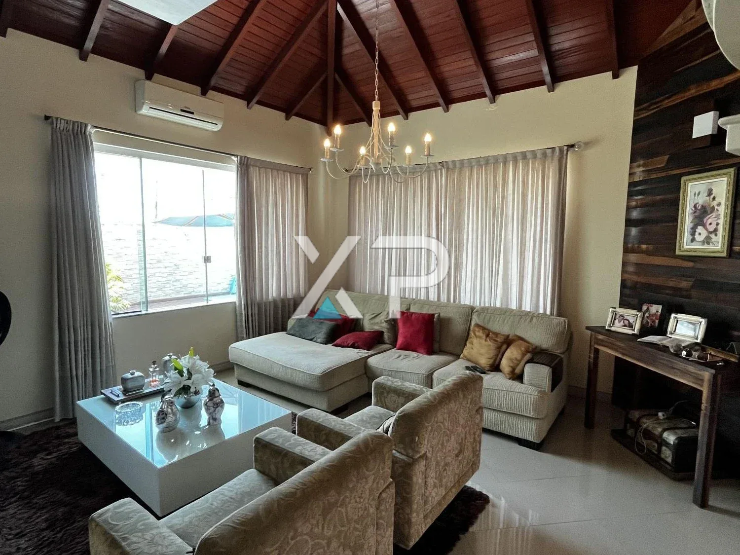 Casa 3 Quartos com Piscina - Pagani