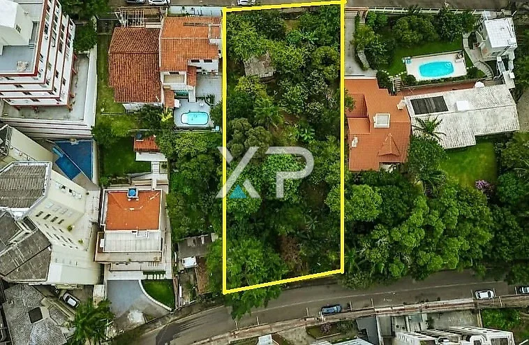 Terreno 1500m² - Coqueiros - 100m Parque Coqueiros