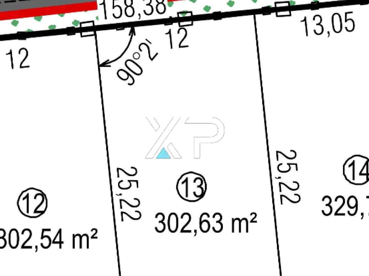 Terreno 303m² em Condomínio - Pedra Branca